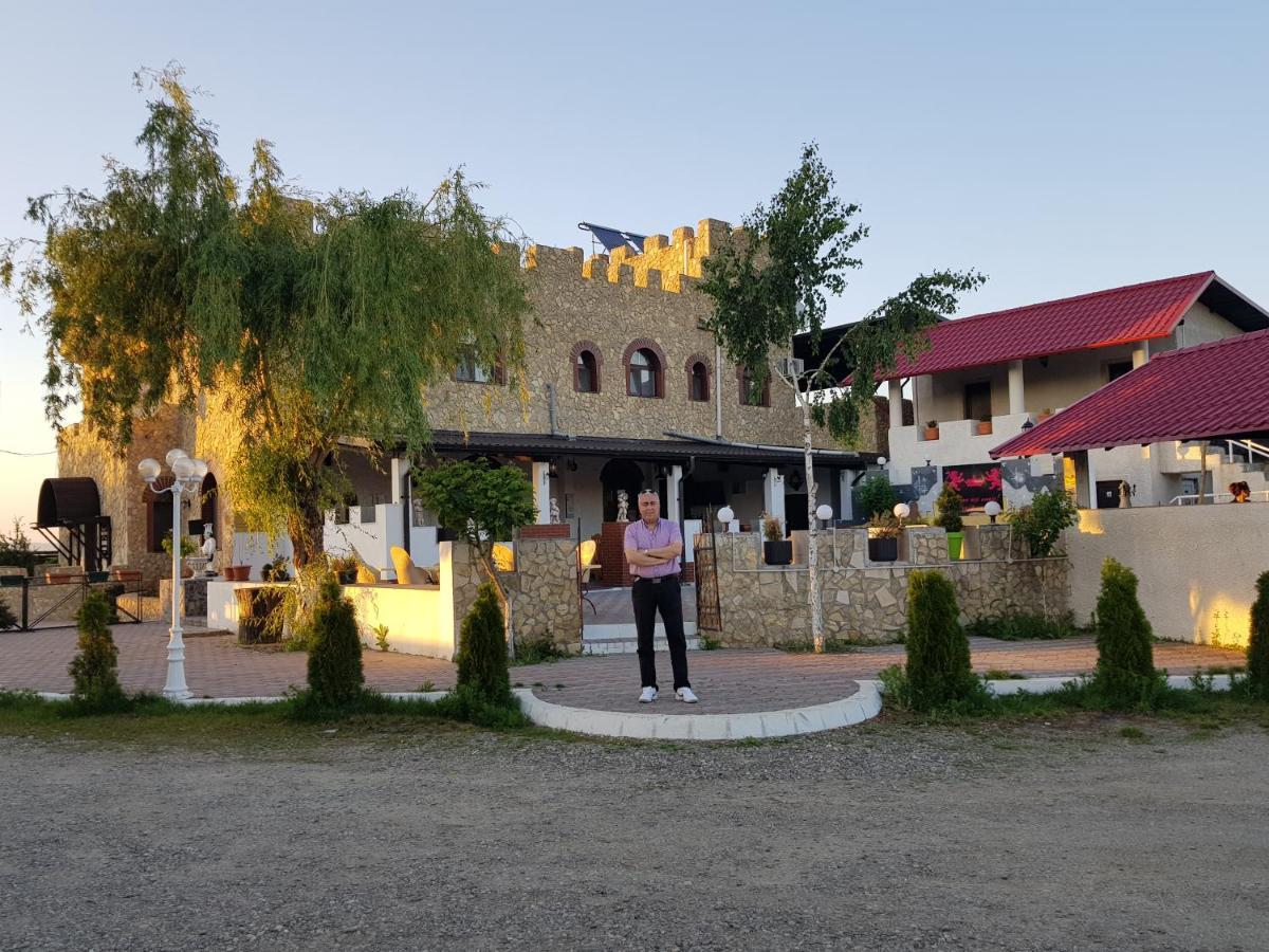 Hotel Royal Castle Pascani Exteriér fotografie