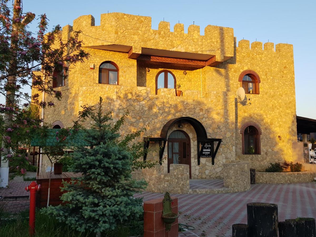 Hotel Royal Castle Pascani Exteriér fotografie